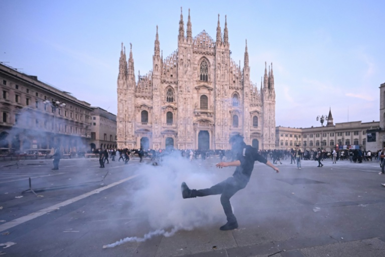 Many students have condemned the violent protests in different parts of Europe in recent days but they say it expresses a "generational rage" ( AFP / Piero CRUCIATTI )