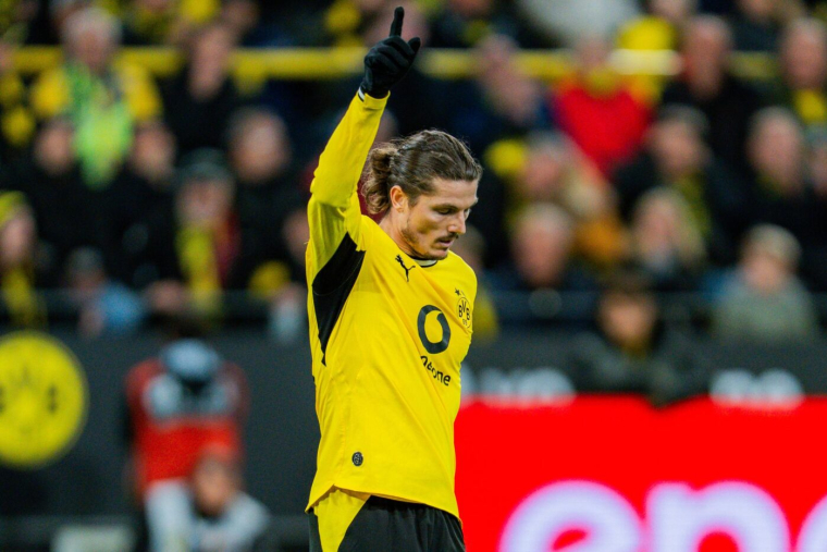 Une filouterie de Marcel Sabitzer qualifie Dortmund