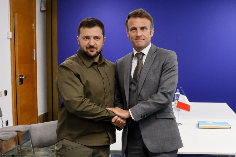 Volodymyr Zelensky et Emmanuel MAcron à Grenade, en Espagne, le 5 octobre 2023. ( AFP / LUDOVIC MARIN )