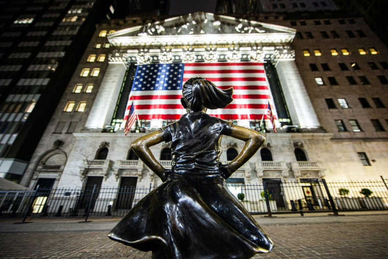 nyse de nuit (Crédits: Unsplash - Ahmer Kalam)