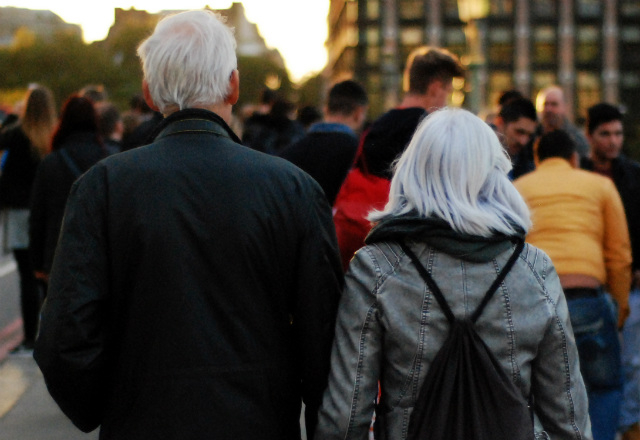 Les inégalités patrimoniales entre retraités franciliens se révèlent plus marquées selon les générations ( Crédits : Pexels )