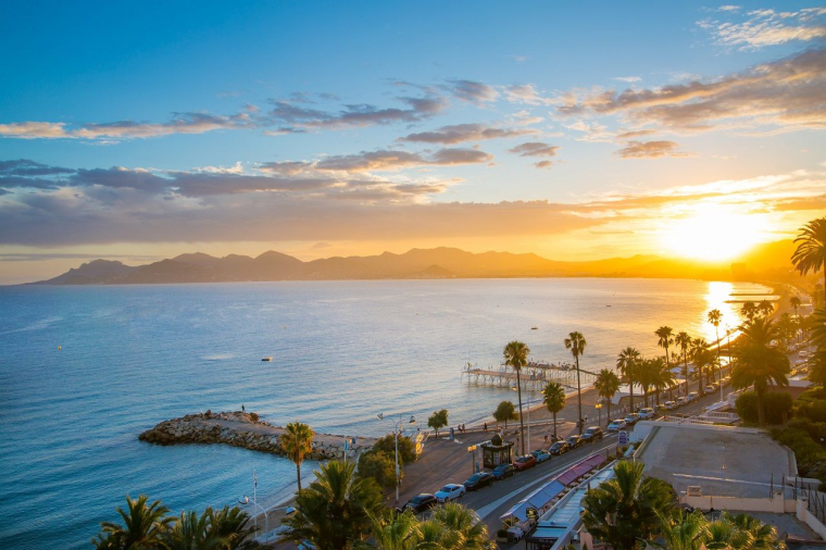 la baie de Cannes (Crédits: Adobe Stock)
