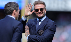 Beckham et Neville bientôt actionnaires majoritaires en D4 anglaise