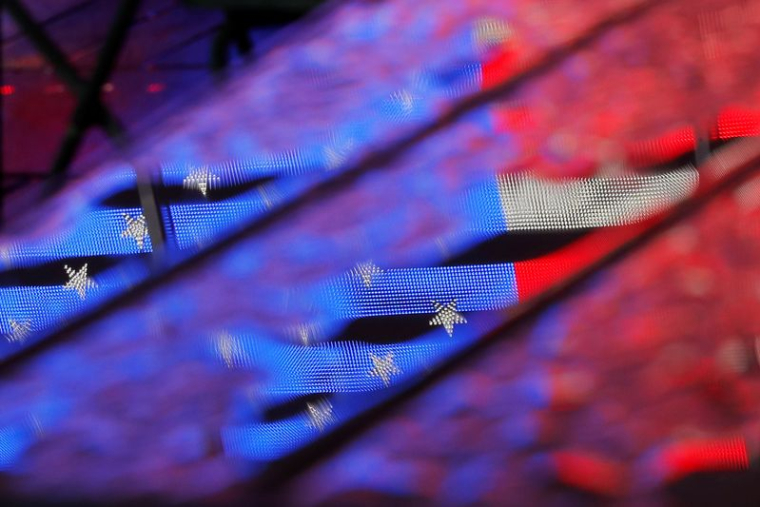 Un reflet du drapeau américain à New York