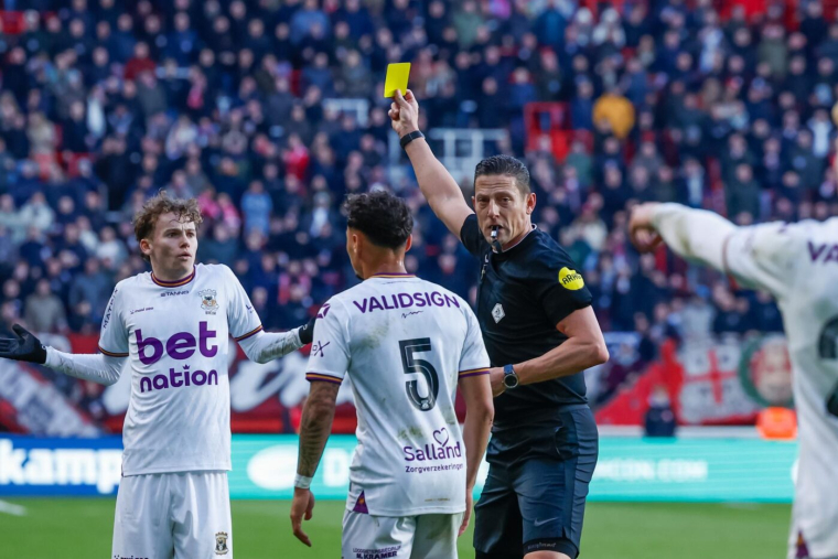 Un match aux Pays-Bas se jouera sans arbitre
