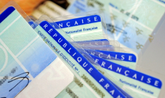 L'Agence nationale des titres sécurisés (ANTS), qui gère les demandes de pièces d'identité, a "détecté un incident de sécurité" le 15 avril qui pourrait impliquer des données de particuliers et de professionnels, indique le ministère de l'Intérieur ( AFP / JEAN-PIERRE MULLER )