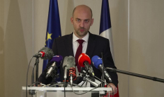 De Tel-Aviv, le chef de la diplomatie française appelle Téhéran à "des concessions majeures"