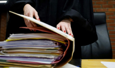 Vols d'éditions rares de Pouchkine en France: jusqu'à 8 ans de prison ferme requis contre six Géorgiens ( AFP / Ludovic MARIN )