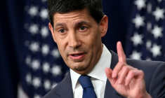 Le président de la Réserve fédérale américaine Kevin Warsh lors d'un discours à Washington, le 29 juillet 2026 ( AFP / Brendan SMIALOWSKI )