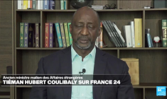 Chute de Bamako ? "Dans le désordre, tout peut arriver", dit l'ex-ministre Tiéman Hubert Coulibaly