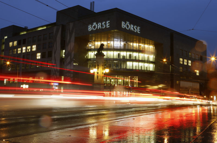 LE PASSEPORT EUROPÉEN DES BOURSES SUISSES MENACÉ, BERNE PRÊTE À RÉPLIQUER
