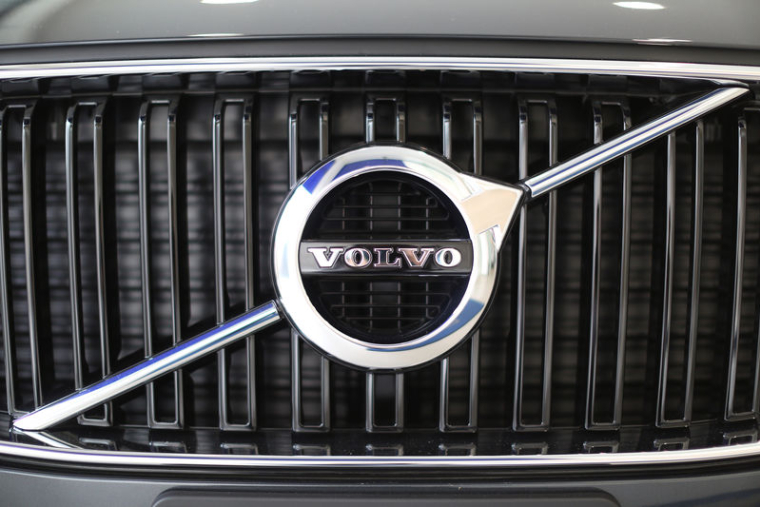 UN FONDS SUÉDOIS SE RETIRE DE VOLVO CARS EN L'ABSENCE D'IPO