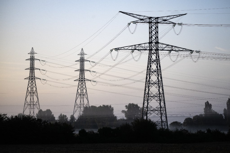 ( AFP / LIONEL BONAVENTURE )