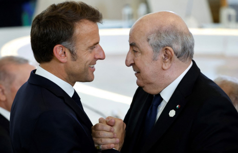 Emmanuel Macron et Abdelmadjid Tebboune à Savelletri, en Italie, le 14 juin 2024. ( AFP / LUDOVIC MARIN )