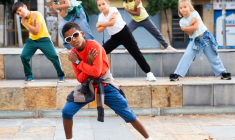 Le breakdance fait partie des disciplines de la sous-culture hip-hop. (crédit: Adobe Stock)