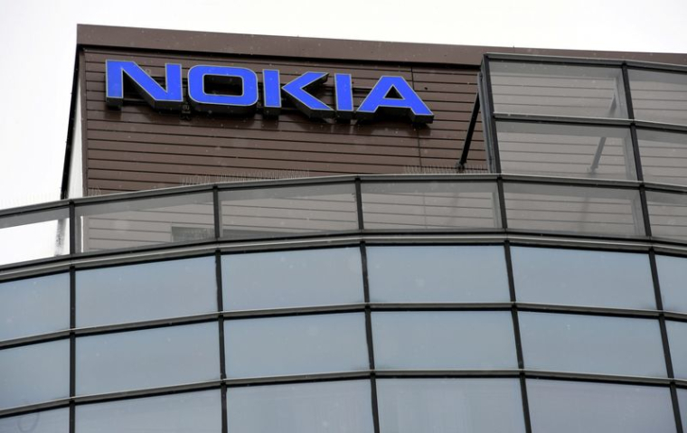 NOKIA ANNONCE L'ARRÊT DE SES ACTIVITÉS EN RUSSIE