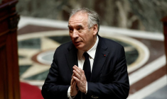 Lawmakers vote on no-confidence motion against the French government