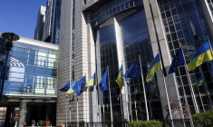 UE: LA POSSIBLE ADHÉSION DE L'UKRAINE ALIMENTE LES TENSIONS SUR L'ÉLARGISSEMENT