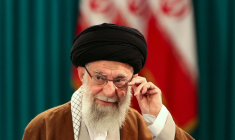 L'ayatollah Ali Khamenei durant une conférence de presse organisée pendant les législatives iraniennes, à Téhéran, le 10 mai 2024 ( AFP / ATTA KENARE )