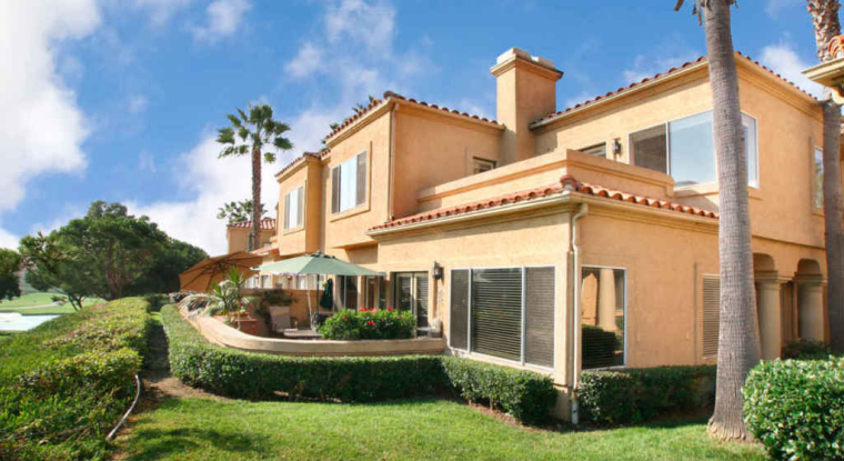 Les contribuables dont le patrimoine dépasse 2.570.000 euros doivent déclarer, calculer et payer leur ISF avant le 15 juin 2017. (© Jeri Koegel)