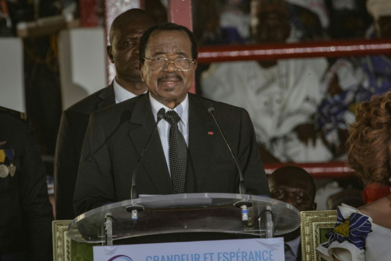 Le président du Cameroun Paul Biya lors d'un meeting de campagne à Maroua, le 7 octobre 2025 ( AFP / Robert Fimbaye )