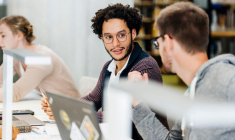 Le PEA Jeune offre des avantages fiscaux attractifs et donne un cadre pour faire ses premiers pas en Bourse. ( crédit photo : GettyImages )