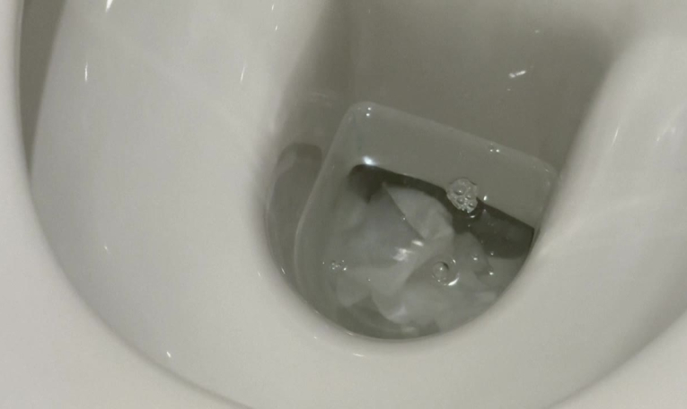 Les lingettes, ennemi public numéro un des réseaux d'eau et de l'environnement