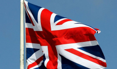 LE ROYAUME-UNI VA ENQUÊTER SUR LES PRÉTENTIONS ÉCOLOGIQUES D'ASOS, BOOHOO ET ASDA