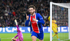 Concours : un maillot du PSG floqué Kvaratskhelia à gagner