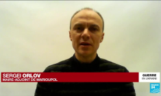 Marioupol : "Nous ne pouvons même pas ramasser les corps car l'armée russe bombarde continuellement"