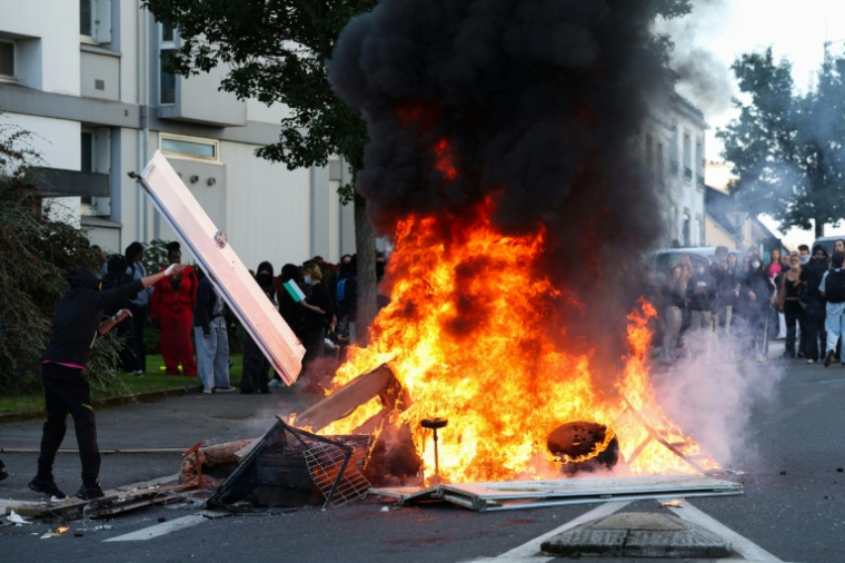 Blocage d'un lycée à Brest le 2 octobre 2026  ( AFP / FRED TANNEAU )