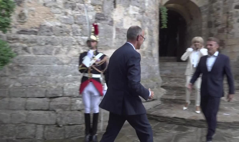 Macron reçoit Merz au fort de Brégançon