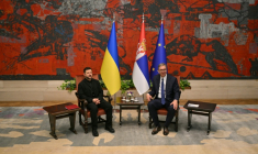 Le président serbe Aleksandar Vucic (D) avec son homologue ukrainien Volodymyr Zelensky, le 8 août 2026 à Belgrade  ( AFP / Andrej ISAKOVIC )
