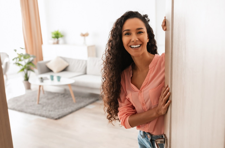 Le prêt immobilier BoursoBank est accessible à tous les profils professionnels (Crédits: Adobe Stock)