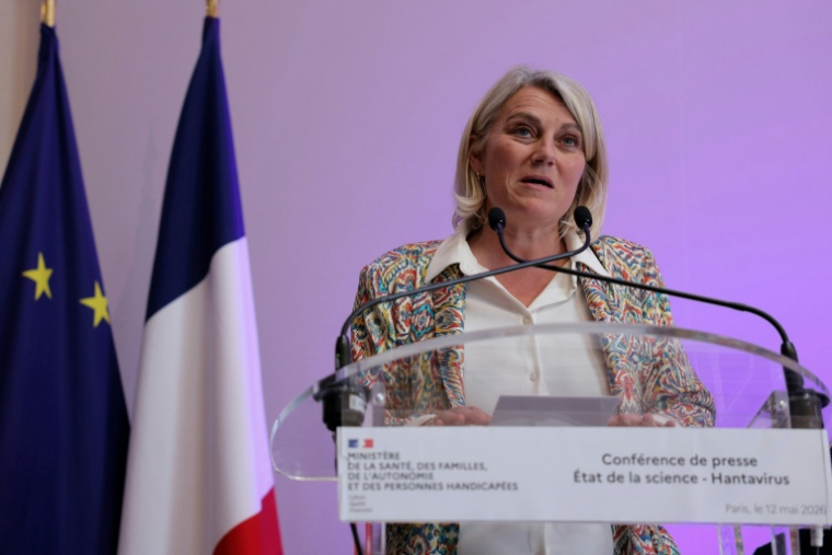 La ministre française de la Santé Stéphanie Rist donne une conférence de presse le 12 mai 2026 à Paris ( AFP / Thomas SAMSON )