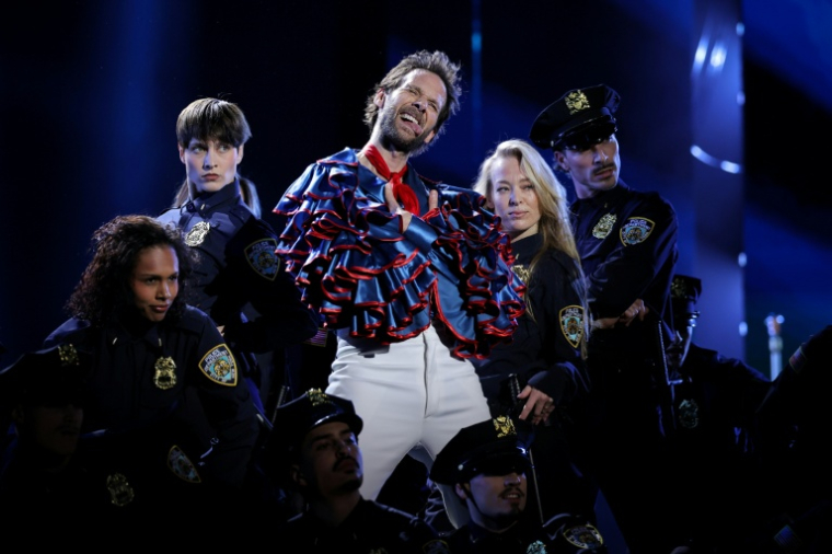 L'acteur Benjamin Lavernhe (C) lors de la 51e édition de la cérémonie des César à l'Olympia à Paris le 26 février 2026 ( AFP / Thomas SAMSON )