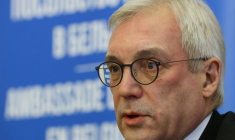 Photo d'archives : Le vice-ministre russe des Affaires étrangères, Alexander Grushko, tient une conférence de presse à Bruxelles