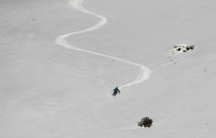 CIE DES ALPES RESTE CONFIANTE DANS UNE OUVERTURE DE SON CAPITAL