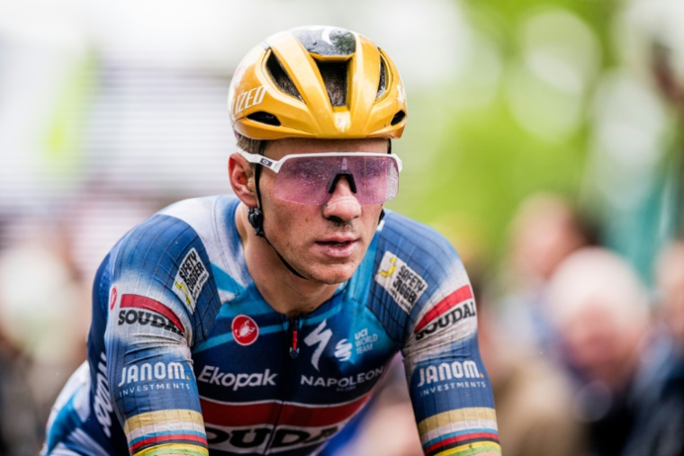 Remco Evenepoel pendant la la Flèche Wallonne le 23 avril 2025. ( BELGA / JASPER JACOBS )