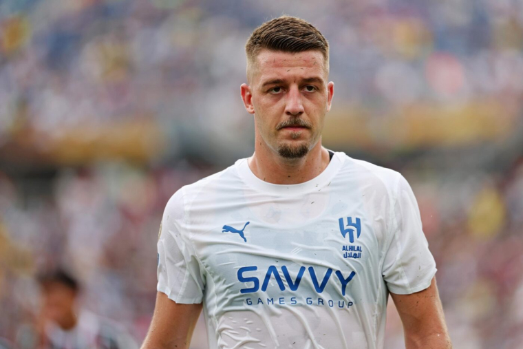 Le but à la Zlatan de Sergej Milinković-Savić
