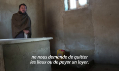 Pour des Afghans chassés d'Iran, le soulagement d'une maison, mais si loin de tout