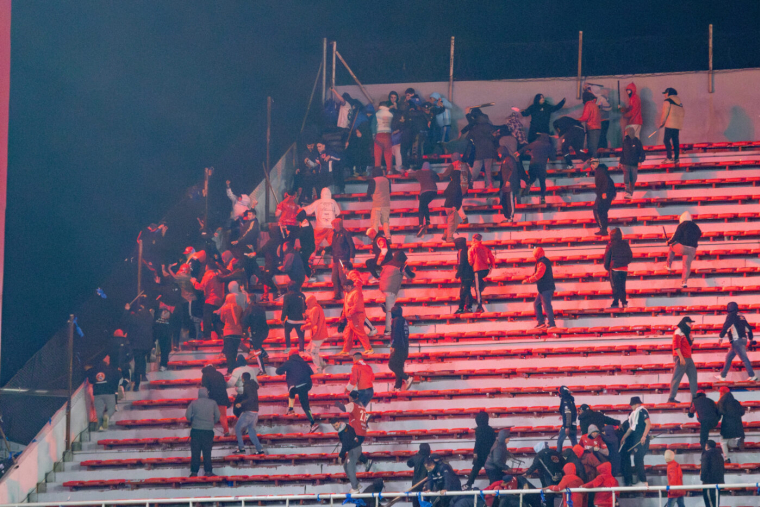 De violentes bagarres entre supporters lors d'un match de Copa Sudamericana
