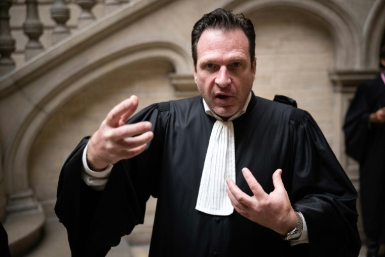 L'avocat Frédéric Berna le 9 septembre 2025 à Besançon ( AFP / SEBASTIEN BOZON )