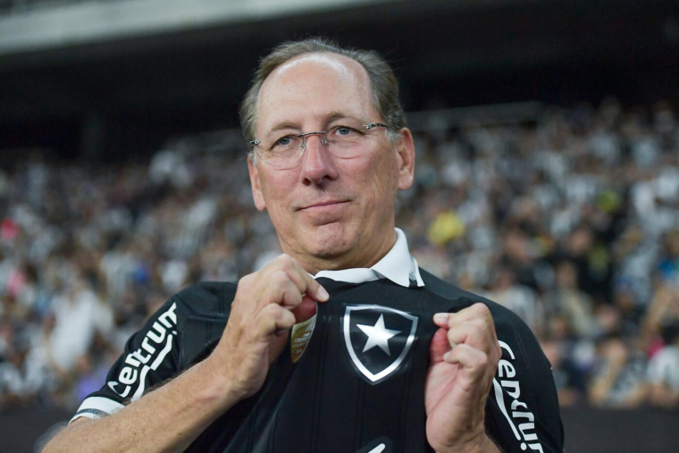 John Textor de plus en plus chahuté à Botafogo