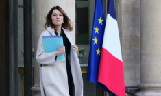 Maud Bregeon, porte-parole du gouvernement, à la sortie du Conseil des ministres, Paris, le 17 décembre 2025 ( AFP / Dimitar DILKOFF )