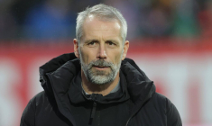 Des banderoles déployées à Kiel à l'encontre de Jürgen Klopp, Marco Rose le défend