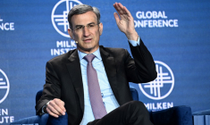 Peter Orszag, directeur général de Lazard, le 2 mai 2023. ( AFP / PATRICK T. FALLON )