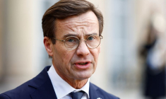 Le président français Macron rencontre le Premier ministre suédois Kristersson à Paris