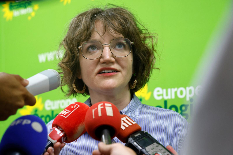 Marie Toussaint à Paris le 10 juillet. ( AFP / LUDOVIC MARIN )