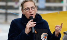 Karine Jacquemart, directrice générale de foodwatch France, à Paris le 13 novembre 2024.  ( AFP / GREGOIRE CAMPIONE )